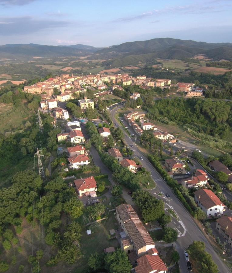 La Bellana Lägenhet Guardistallo Exteriör bild